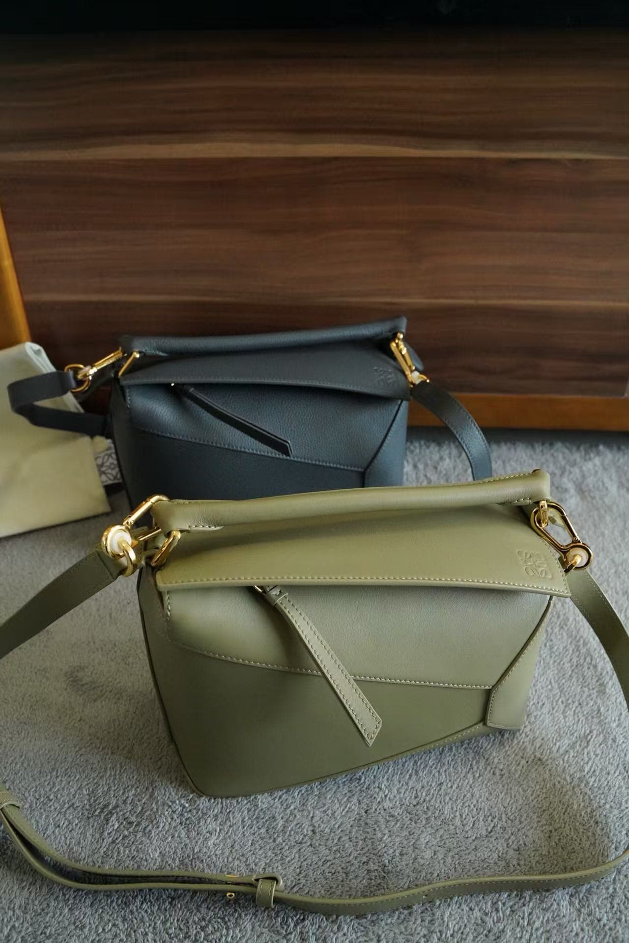 Loewe Loewe Classic Saddle Bag