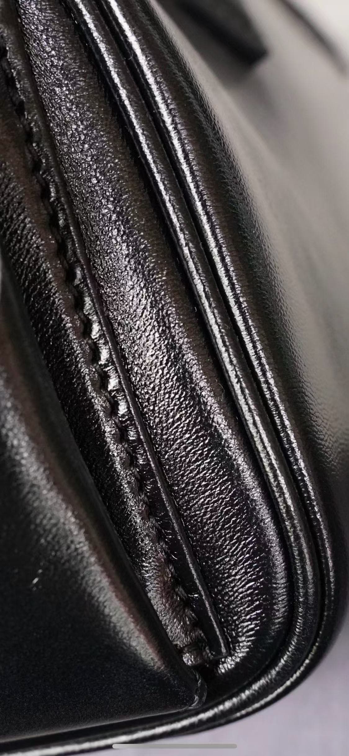 Louis Vuitton Louis Vuitton Classic Speedy 30